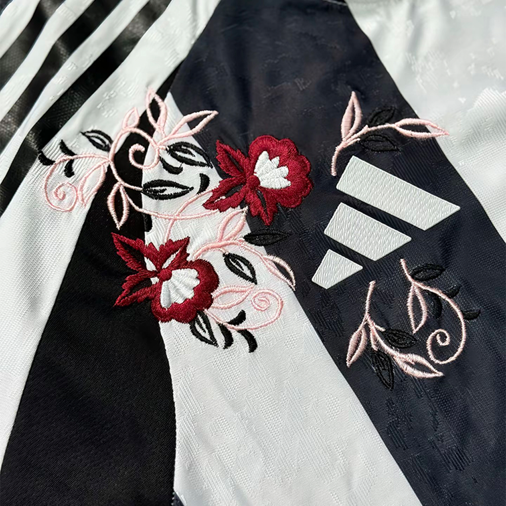 Juventus Embroidered Jersey 2025/2026